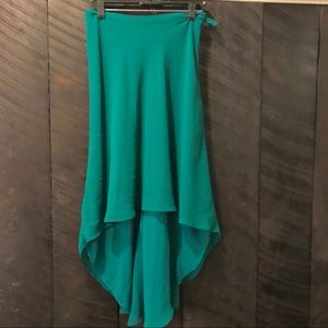 High low emerald green skirt